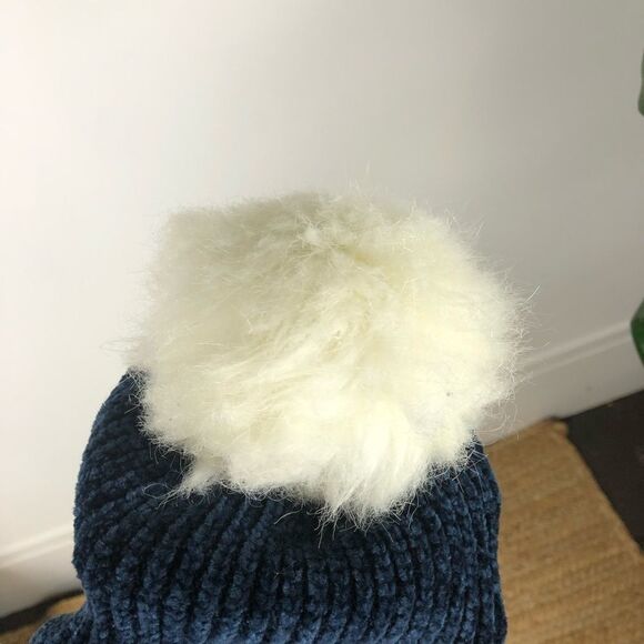 Sweaty Betty Chenille Bobble Hat Blue White  Pom Pom One Size - Picture 4 of 8